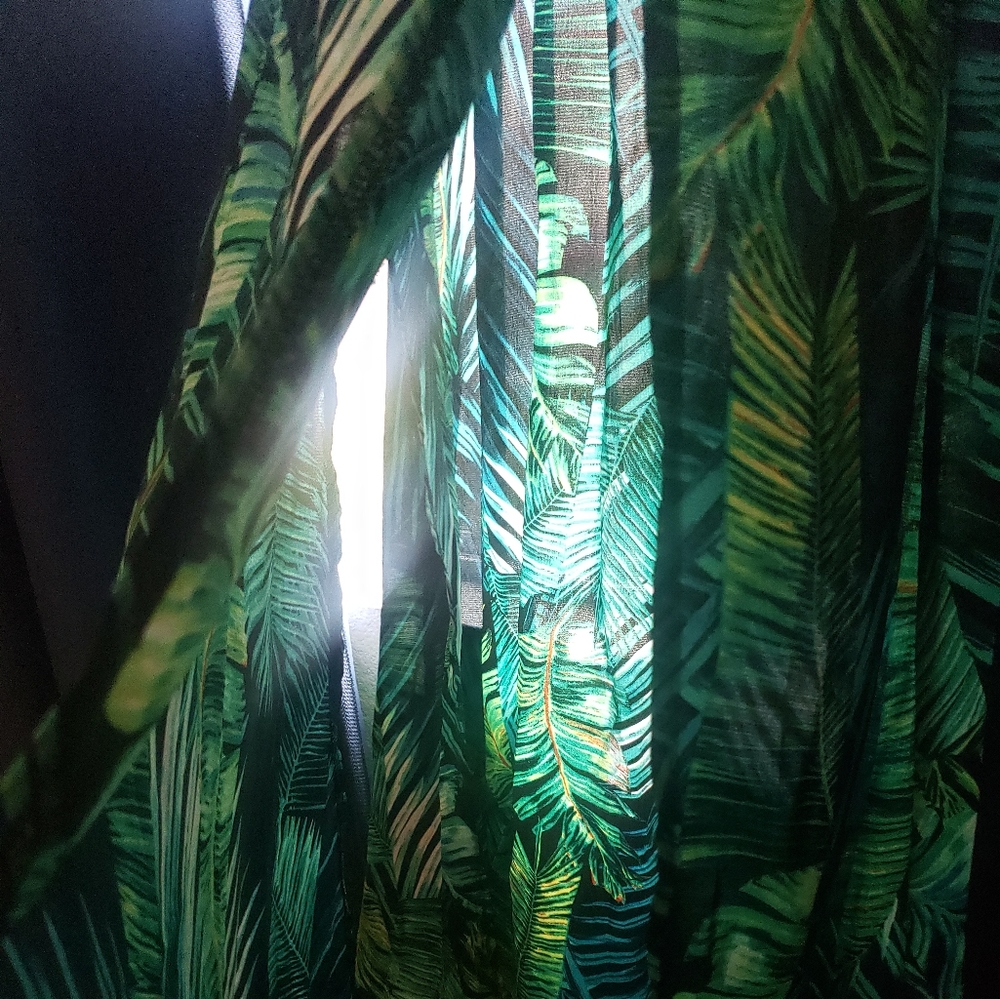 Fashion Nova Vacation Nights Tropical Maxi Dress in Green. - Picture 8 of 9